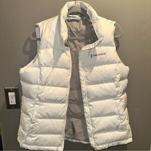 Women’s Free Country Gray and White Vest